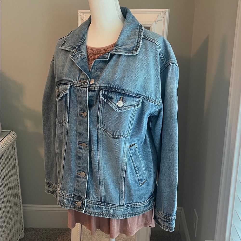 Celebrity Pink oversized jean jacket, size XS. - Picture 2 of 12